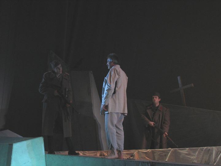 Velika drama, 2002. — Vuk Kostić i Predrag Miletić kao Ranko Mijović