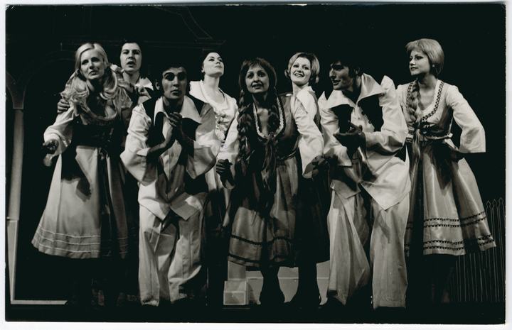Pop Ćira i pop Spira, Niš, 1973. — jedna od prvih uloga u profesionalnom teatru